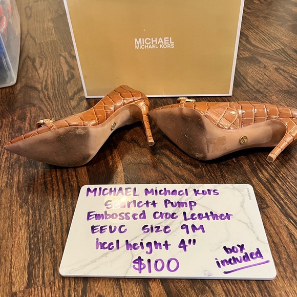 Michael Kors Scarlett Pump EEUC Size 9 - Picture 2 of 4